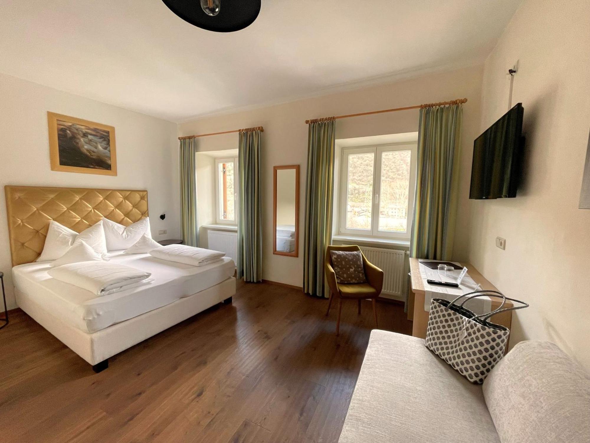 Hotel Ansitz Gamp Chiusa Luaran gambar